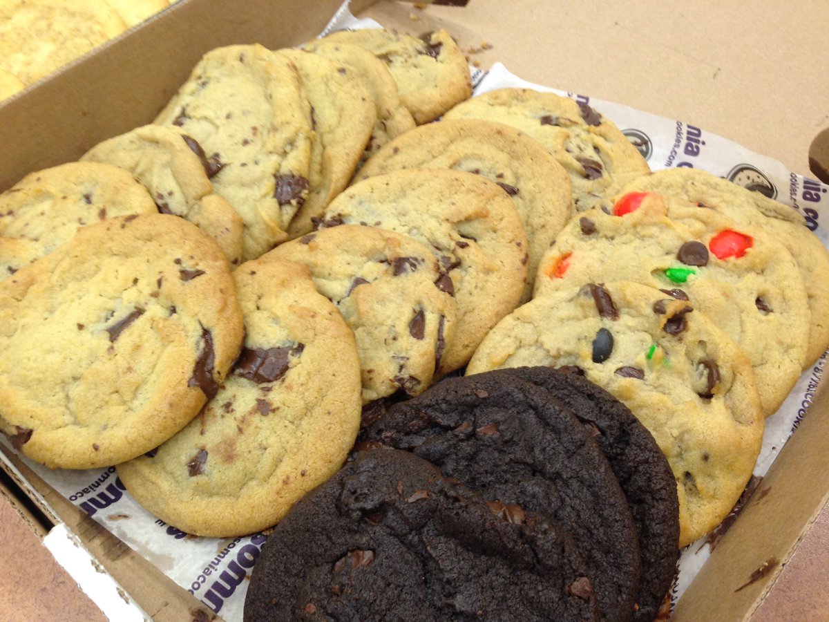 #SO to Insomnia Cookies for the cookies at last night's GMM! #delicious #nomz