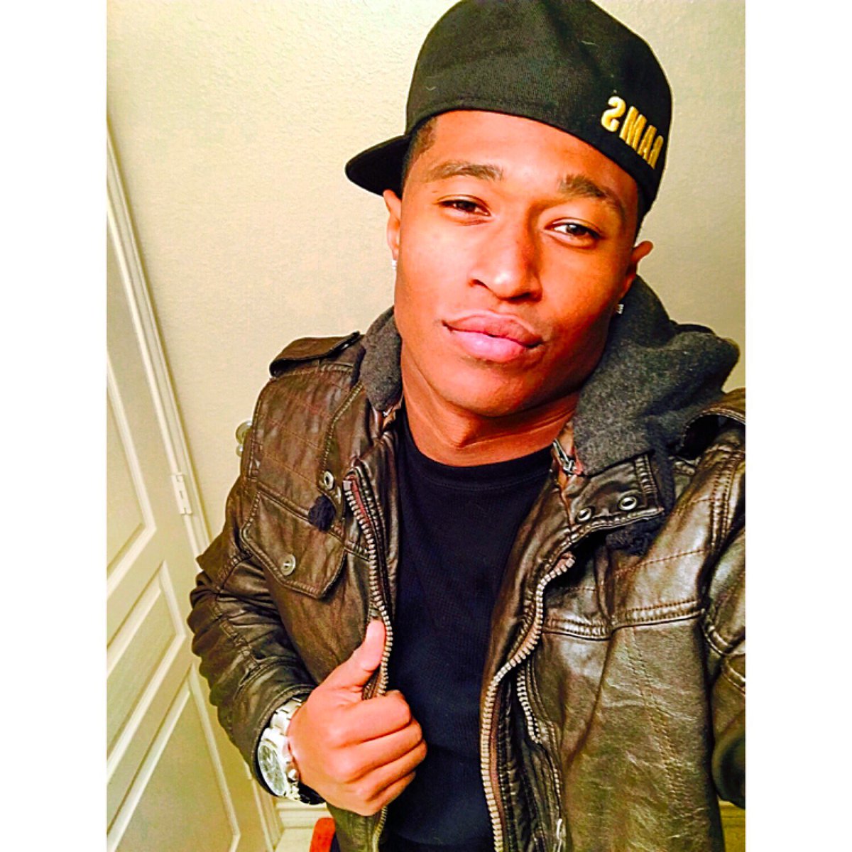LawrenceMattiso's tweet photo. Sumn light ♊️⚫️ https://t.co/6HYXy9CxVw