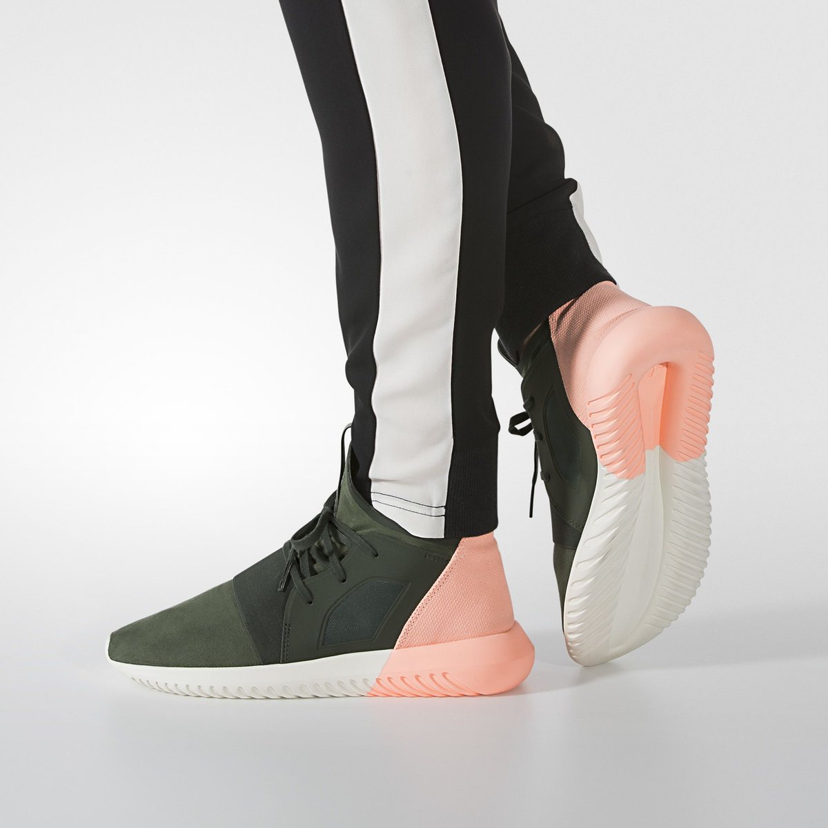Adidas tubular viral black, adidas sneakers dames zwart met roze