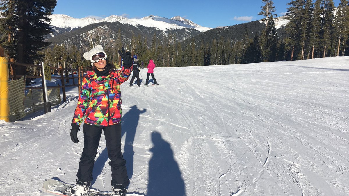 MDC_Chantal's tweet photo. Snowboarding in Colorado! 🏂 https://t.co/Ez86WL2EpE