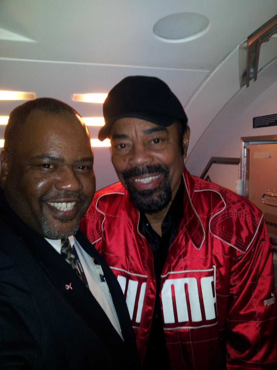 KevinBerry1227's tweet photo. @Fox5GDST @AntwanLewisTV @WaltFrazier @ClydeFraziersWD  Very nice guy.  I've had him on my flight https://t.co/ManTXiEJaB
