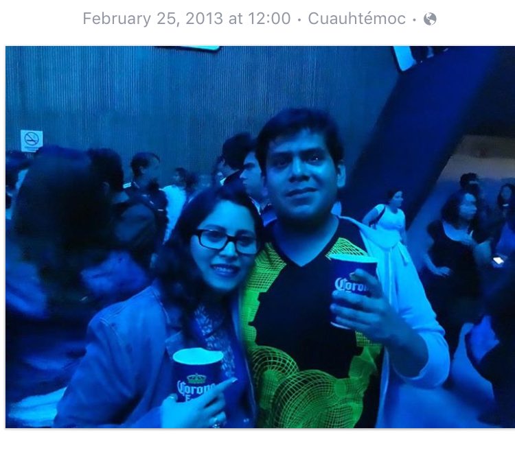 SELENE_POLI's tweet image. #Macabees y justo hoy me puse esa chamarra!! Que buen recuerdo, un abrazo! @killer_chickeen