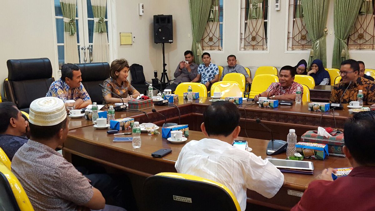 AlephGlobal's tweet photo. Sosialisasi layanan #PaltformAleph dihadapan Bupati, Jajaran SKPD dan lembaga adat Kabupaten Siak, Riau. https://t.co/77GKYxnRtt