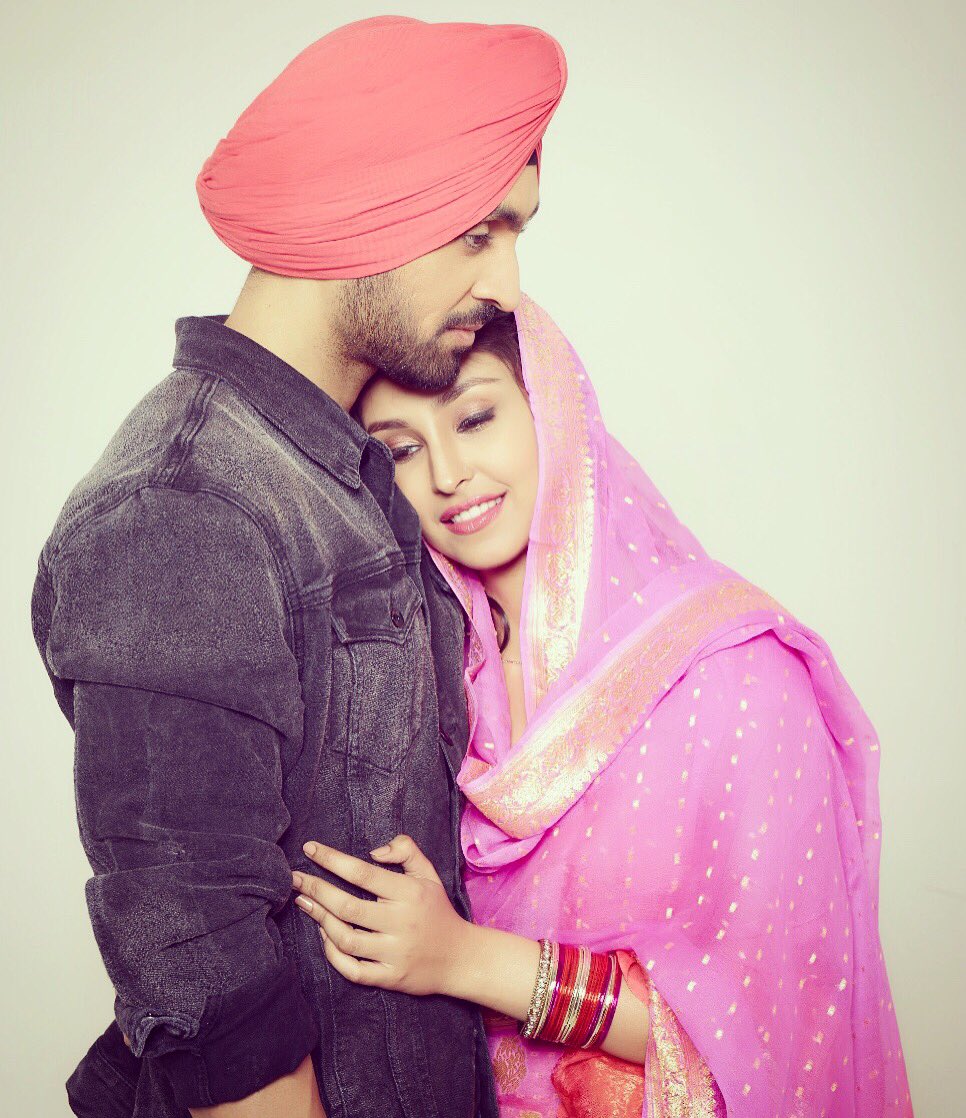 diljitdosanjh's tweet image. #PaggWalaMunda 1March Nu 😊❤️ #Ambarsariya Releasing Worldwide #March25 youtu.be/WNwIMS-v1KI