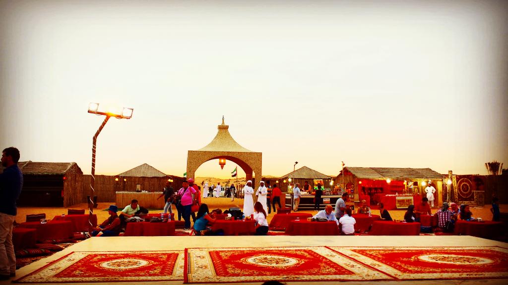 CharmaineNoronh's tweet photo. #DesertVista #camel #Bedouin #nomadicfanatic #travel #Dubai #UAE @dubaitourism https://t.co/M82HbgqJdO