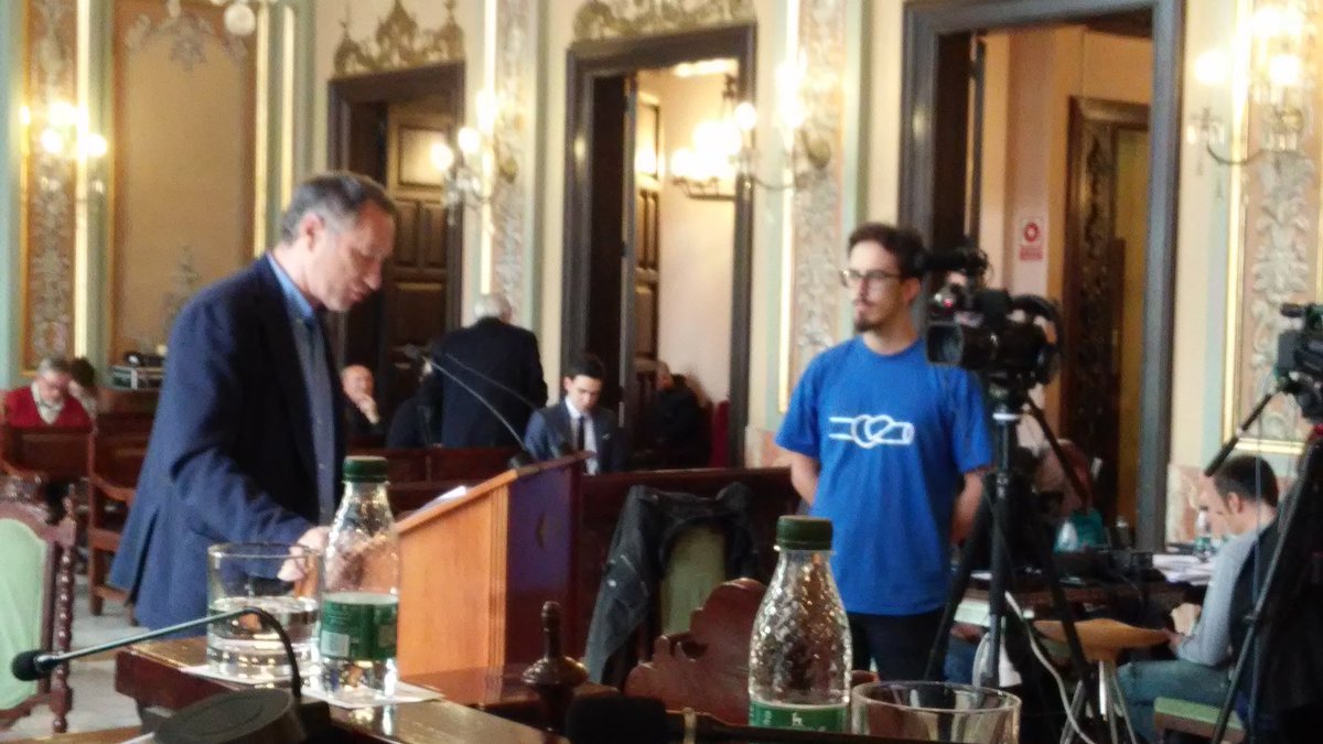 Intervencio #ComunitatRegantsPinyana #PlePaeria26F @CridaxLleida SEMPRE al costat company de blau en defensa Ebre