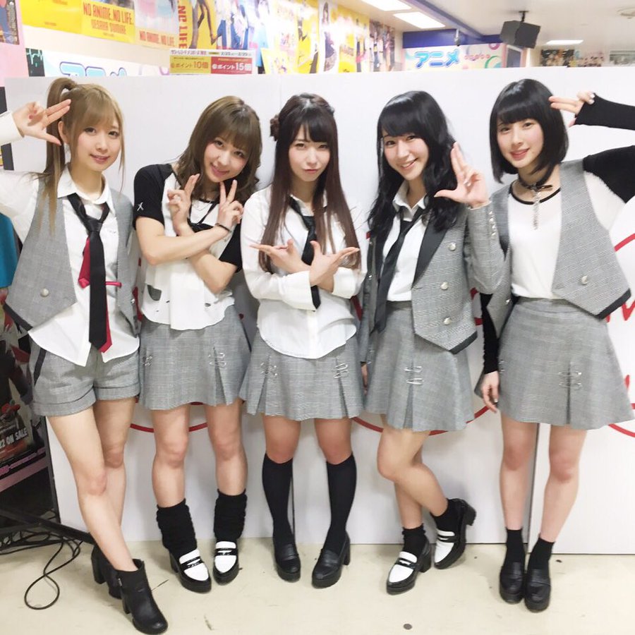 Q Ulleまなこ 年齢や本名wikiプロフィール 動画 年金ダンスのcmにハマル人続出と話題 人生の達人navi