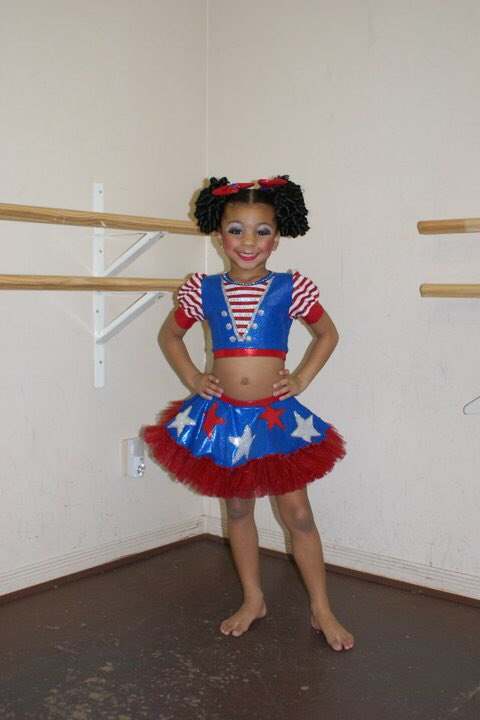 CiaraAlexys's tweet photo. 5 years tomorrow I started competing! So much fun! #5yearsold #acrobaby #ilovedance https://t.co/XWkFPkEGqU