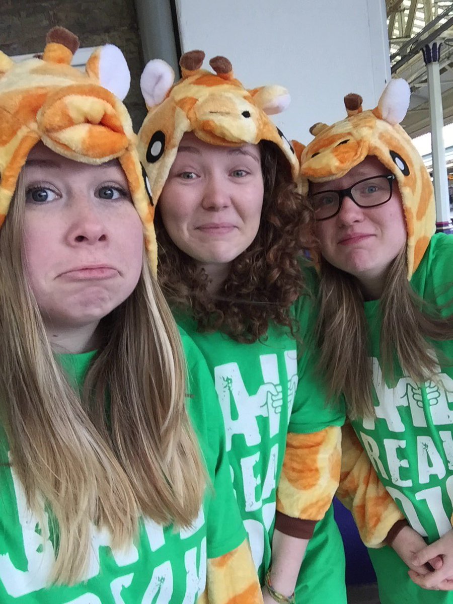 GetBusyLivingJB's tweet photo. @SW_Trains waiting at Exeter St David's, any chance of a ticket for three cold giraffes?? #ExeterJailbreak https://t.co/nb6OUOOdBo