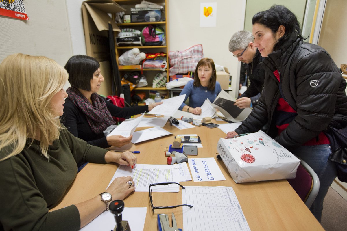 El <a href="/Ayto_Valencia/">Ajuntament  València</a> se replantea la universalidad de #XarxaLlibres levante-emv.com/valencia/2016/… por <a href="/_jparrilla/">José Parrilla</a> #Educación