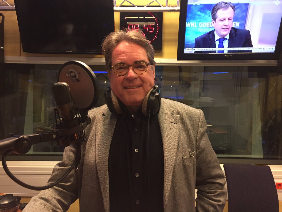 Laatste werkdag bij <a href="/RTV_Rijnmond/">Rijnmond</a> voor directeur <a href="/WEricOW/">Eric Wehrmeijer</a>. Vroeger was hij bassist bij Gruppo Sportivo #backto78