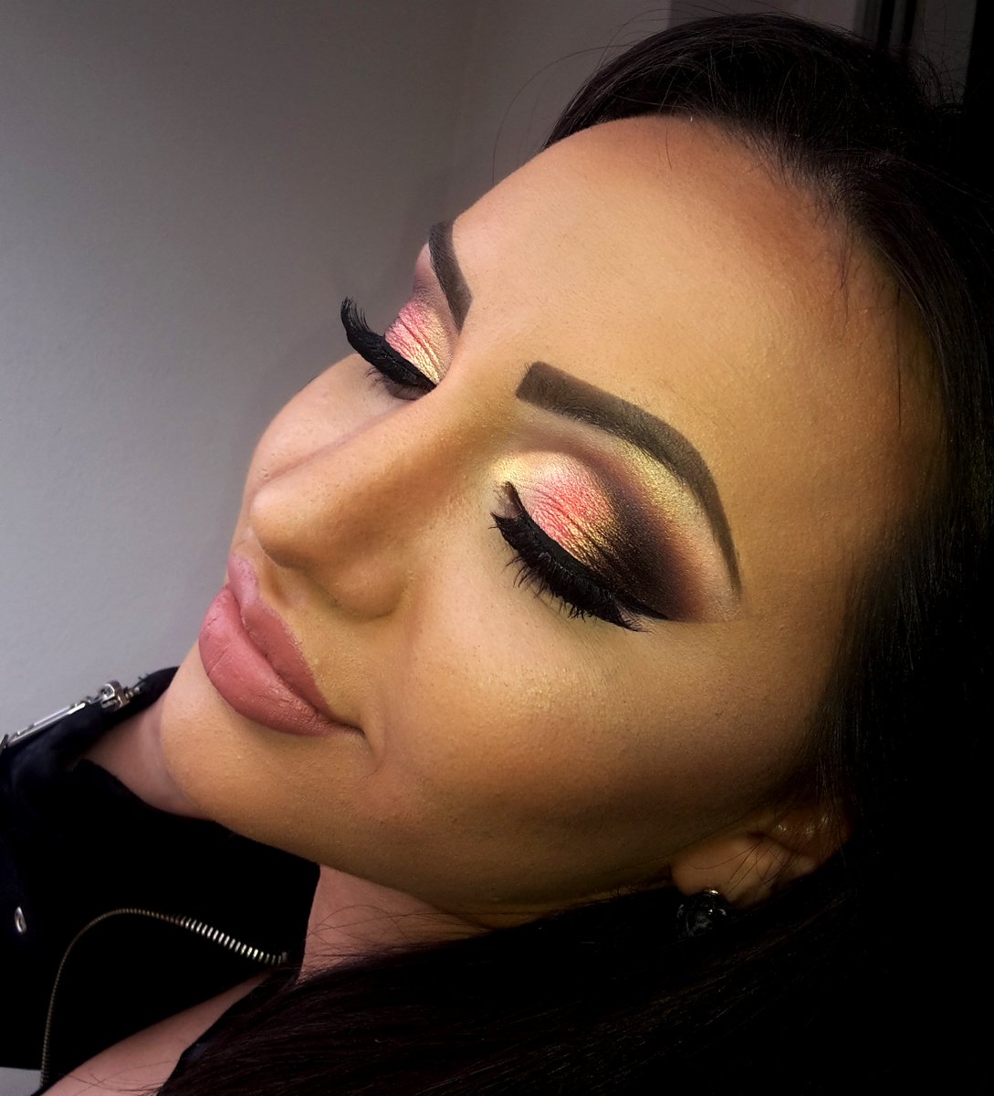 KatelynnRose491's tweet photo. Rose gold #makeup #beauty using @SleekMakeUP Oh So Special palette @MakeupShopRO @preendotme @umaexpo @MakeUpTweeter https://t.co/e15i0Ma3Uw