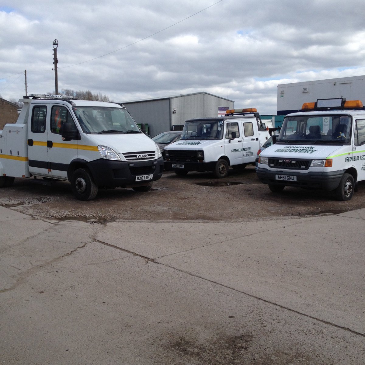 GreenfieldsR's tweet photo. Greenfields Recovery, 24/7  for all  car, van, motor cycle and mobility scooter recoveries. . Call 07455674258 https://t.co/ba6CS384Jv