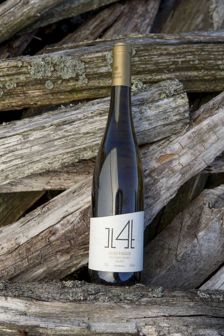 AstadGard's tweet photo. Vinsällskapet - en klubb där du får följa svenskt vin från odling till färdig flaska! Ring oss gärna: 0340-46061! https://t.co/Vv19WftC7u