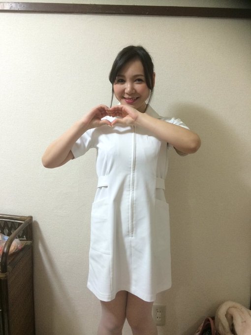 お次はーナースだよん💖 https://t.co/s5y4QT8Nwp