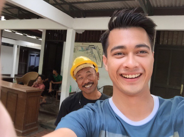 ezagionino_real's tweet photo. Shooting eps 14 Halilintar.. SEMANGAAAATTT 👊🙈🙉✌️ https://t.co/DrZ30BUiM5