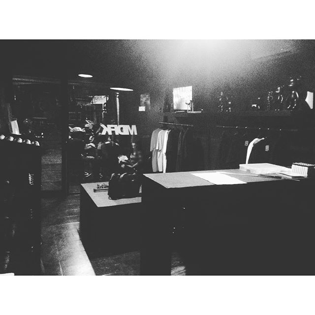 Silahkan mampir ke tempat baru kita di Jln lenteng agung barat no 44. srengseng sawah, jagakarsa. 0818‑0600‑8668