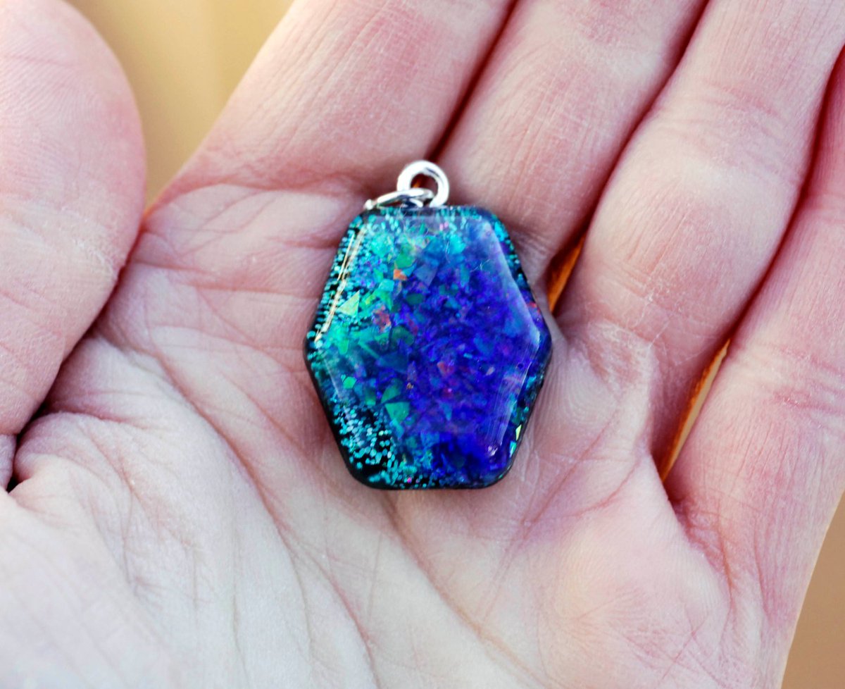DanaNDesign's tweet photo. Layered resin pendant. Beautiful colors. Faux opal. Iridescent glitter… https://t.co/MUjpBVRoQH #DanaNDesign #Purple https://t.co/qUkrJ5rjRt