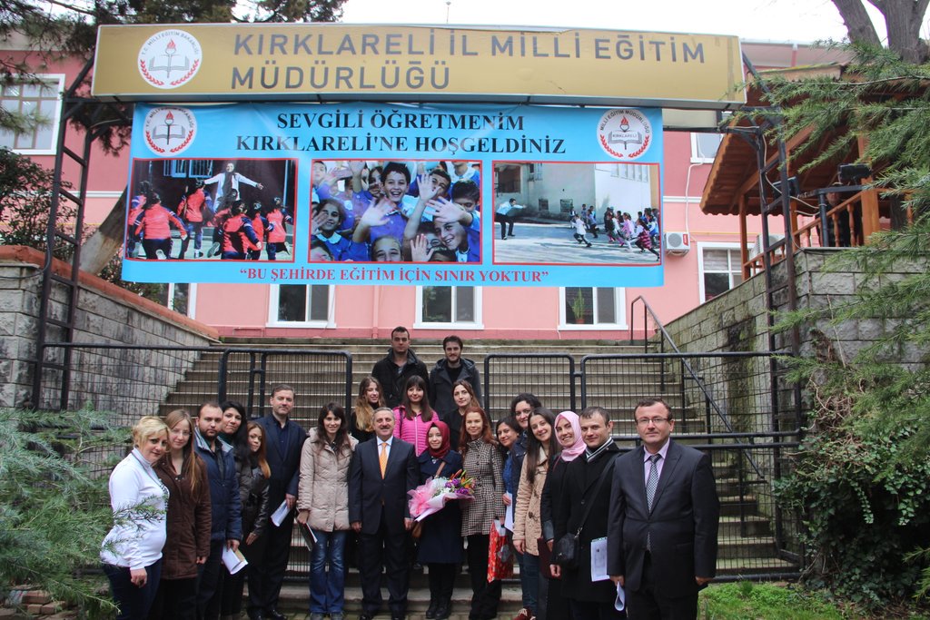 kirklarelimem's tweet photo. Stajlarını İlimizde yapacak olan Aday öğretmenlerimiz Müdürümüz tarafından karşılandılar. @Yusuf__Tekin @hmzaydg https://t.co/A7mK5hRIPc