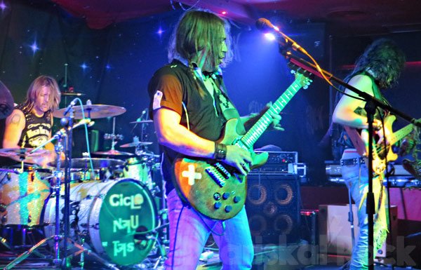 mariskalrock tweet media