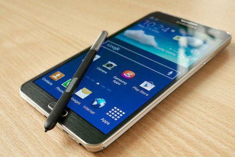 HandsOnPhones's tweet photo. Samsung Galaxy Note 6 could pack 250 GB of internal memory. https://t.co/4RWnCr2HMB https://t.co/QMMdvgkKyZ