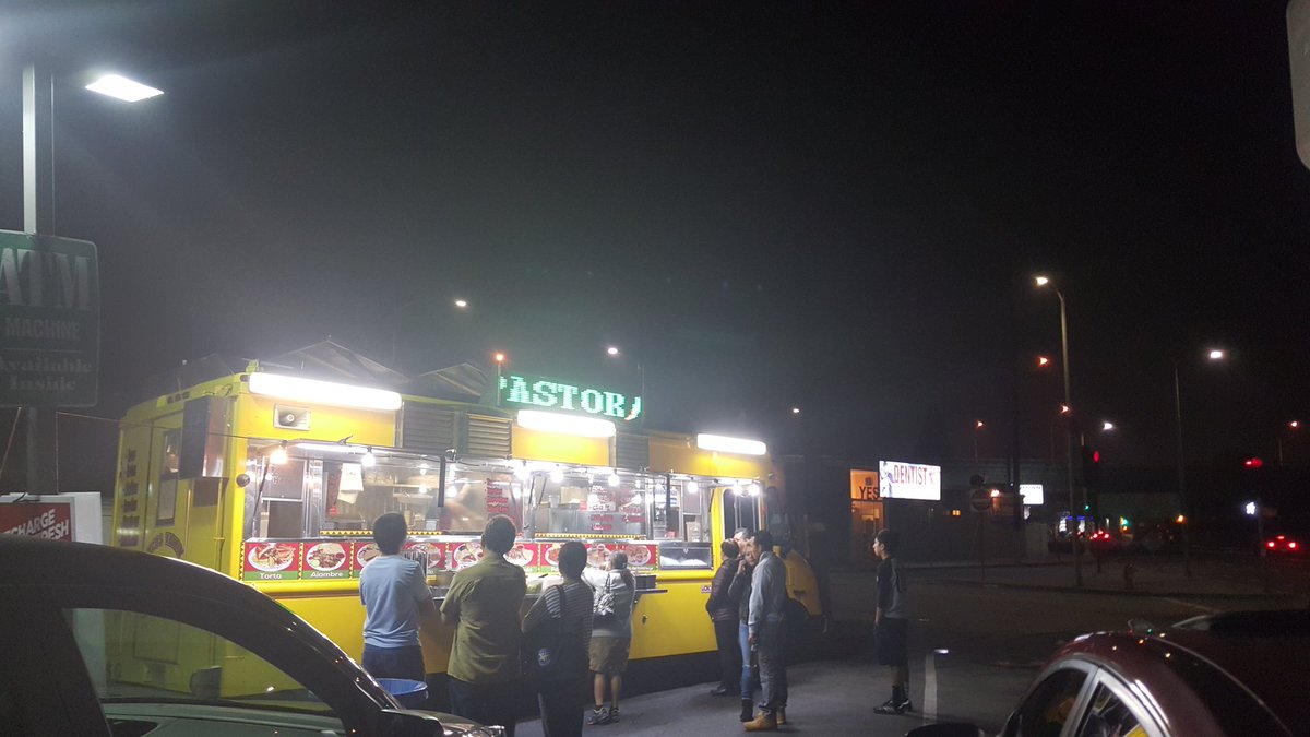 TacosTamix's tweet photo. Aki  terminando la noche. .. https://t.co/qHjkTtnUcj
