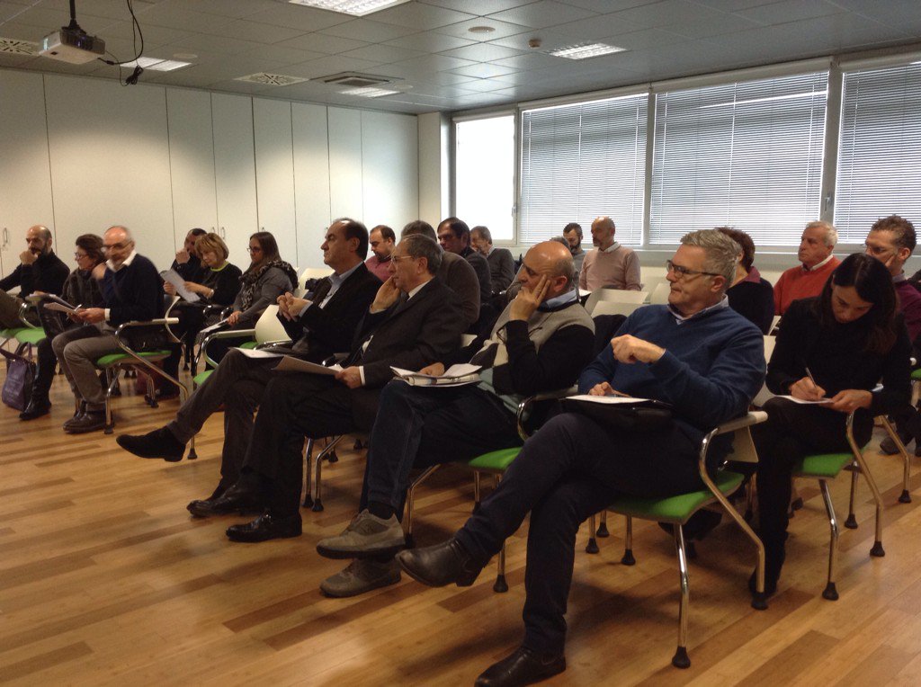 Oggi la direzione regionale con il direttore di <a href="/LegacoopN/">Legacoop Nazionale</a> Giancarlo Ferrari, <a href="/FrancoAlleruzzo/">Franco Alleruzzo</a> e <a href="/fagrosbio/">Fabio Grossetti</a>