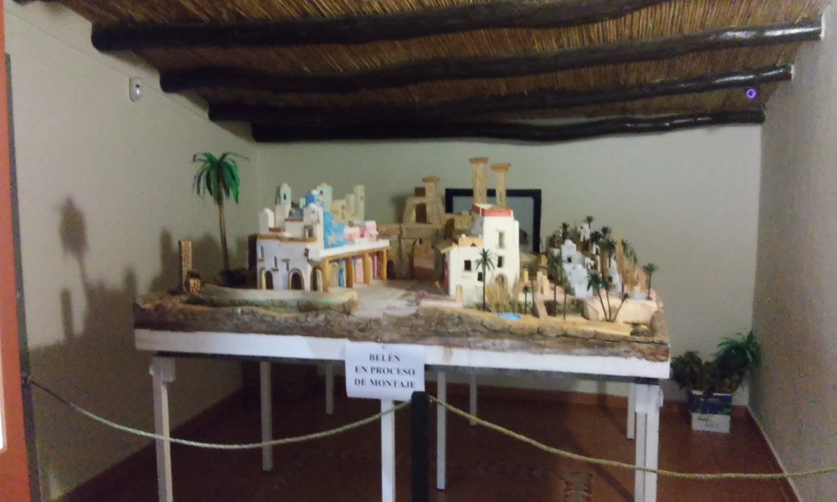 Inmersos en el montaje de un belén #museos <a href="/ValledeRicote/">Valle de Ricote</a>  <a href="/valle_ricote/">Valle de Ricote</a> <a href="/DescubreMurcia/">Descubriendo Murcia</a> <a href="/EnMurcia/">La Referencia</a> <a href="/guiamurcia/">Guías Turismo Murcia</a>