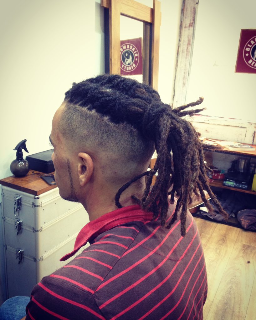 coiffure_locks's tweet photo. #CoiffureLocks Blaclkwood Beauty https://t.co/CpkLOs6Axe