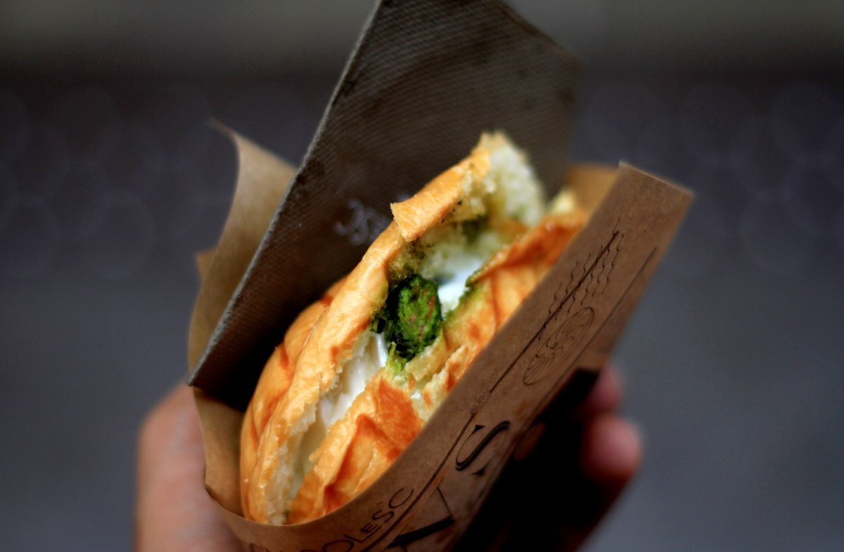 savourdotie's tweet photo. Experience the best of #Irish food culture this WKND w/ @HowthMarket @Irishfoodtrail &amp; more: https://t.co/Z3Do8JrS4Y https://t.co/yzgVHGQf1w
