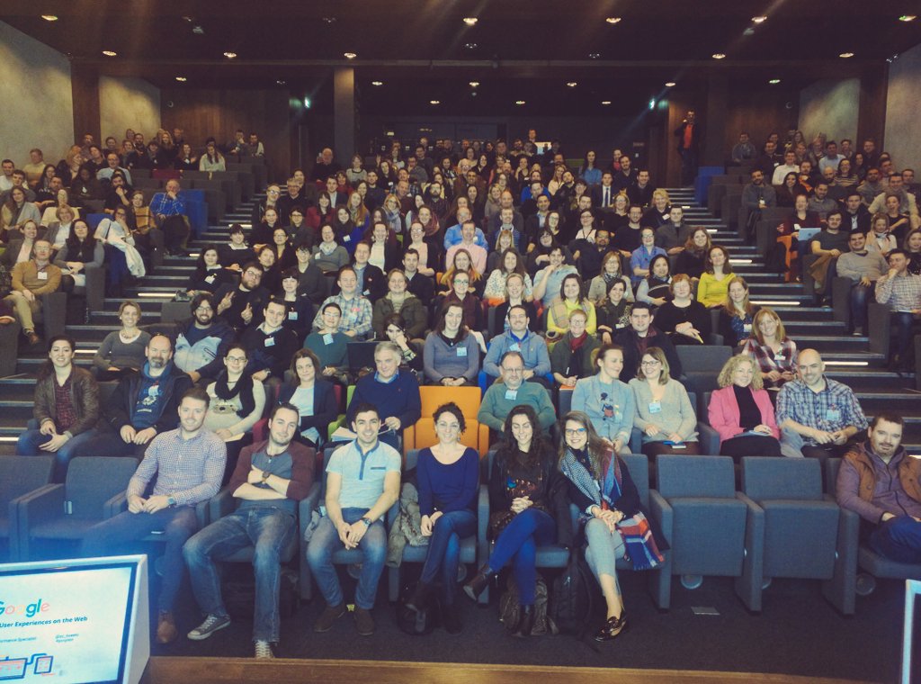 oneill__sarah's tweet photo. Thanks all for coming out for the first Google Digital Garage Breakfast Briefing of 2016. Looking well!  #googlebb https://t.co/rz1WykcSf1