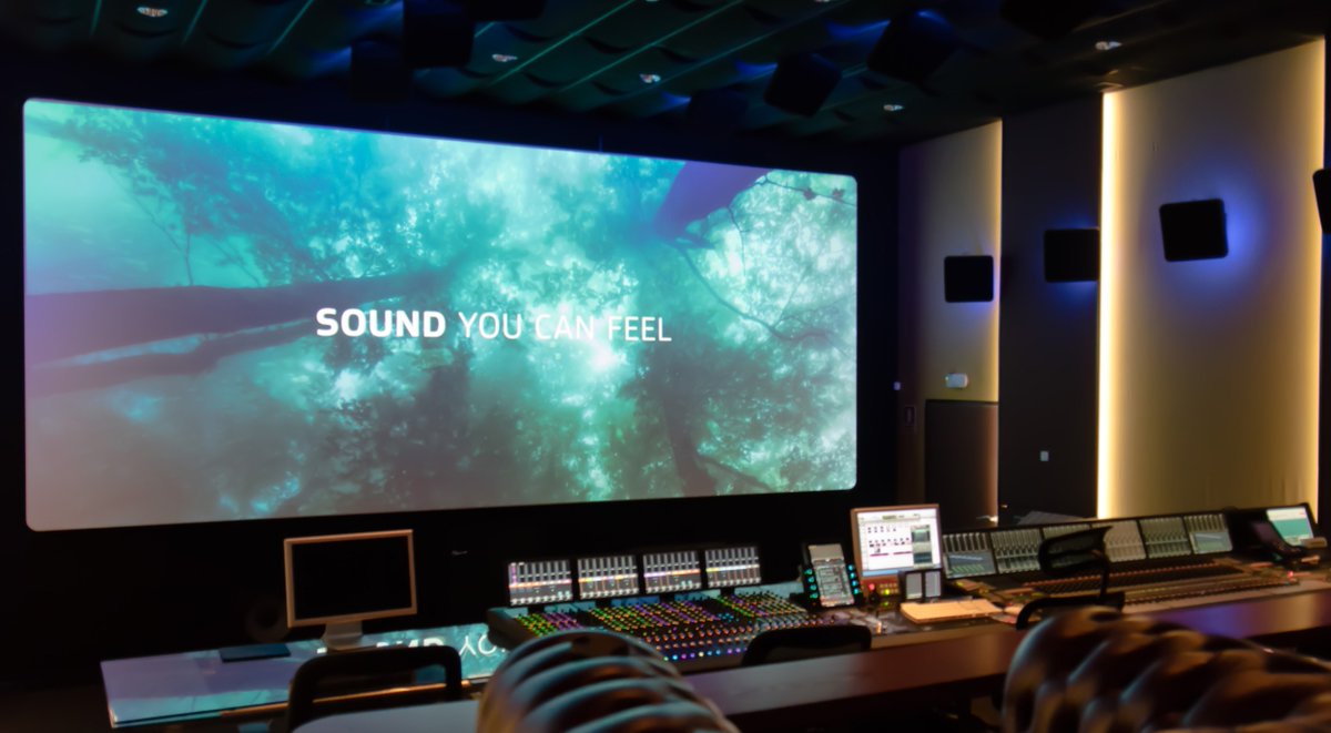 CSS_Audiovisual's tweet photo. Los estudios @Best_Digital instalan una consola @Avid S6 en su sala Dolby Premiun Atmos.
#avids6 #css_audiovisual https://t.co/HKZfKDHXNM