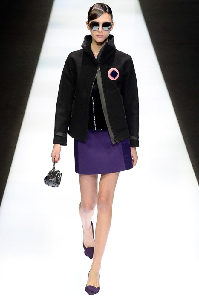 VogueRunway's tweet photo. Just in: see the Emporio Armani Fall 2016 collection now. https://t.co/DP99phukCY https://t.co/oQ5KWBqijY