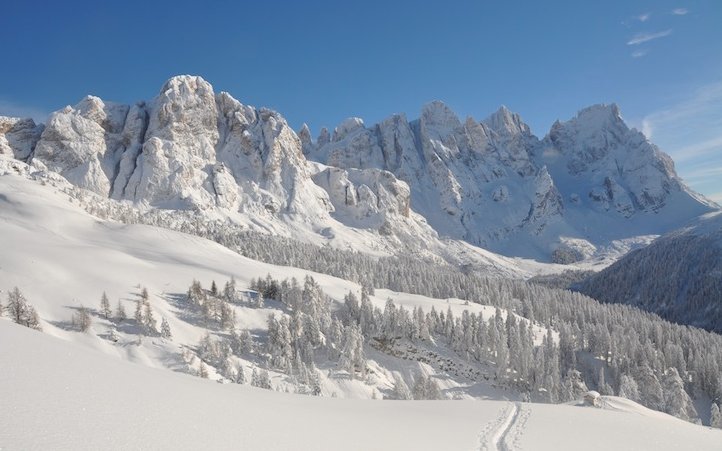 DolomitesUNESCO's tweet photo. #Google #StreetView: #winter mapping of new #footpaths in the #Dolomites #UNESCO https://t.co/LsKMJwmCjs https://t.co/KD2N1l13s2