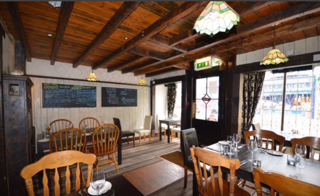 greenroomsca's tweet photo. Leasehold property for sale!!! Could suit variety of catering uses £38,000!!! https://t.co/YJDoHQEuzr