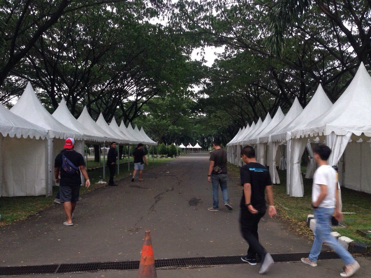 Situasi persiapan #indocarfest #4thAnniversary