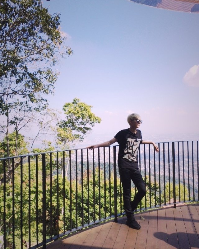 vav_project's tweet photo. #VAV프로젝트 재미있게 보셨나요?
#아이스크림 팔이 소년 #흥겨울 의 화보 뺨치는 비하인드컷 공개! 본방을 놓치셨다면! 오늘 #밤12시 #MBC뮤직에서 VAV프로젝트 #5회 가 재방송 됩니다~ #재방사수! https://t.co/8rL7TFrXAd