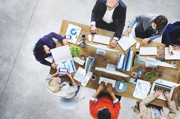 DigiIllustrated's tweet photo. Office 365 Groups: nouseeko tuottavuus vai katoaako kontrolli? https://t.co/5CU0ZptjSD #office365groups #tietotyö https://t.co/LMsLKxtTcu