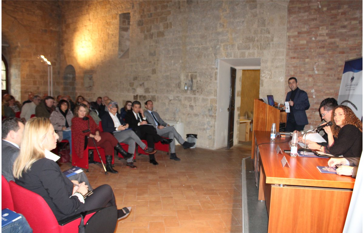 ConfcommercioPi's tweet photo. @RTConsiglio @ViverePisa @CCIAA_PI @ComuneVolterra @Confcommercio futuro è rilancio #turismo promozione accoglienza https://t.co/Zcj73IiFZk
