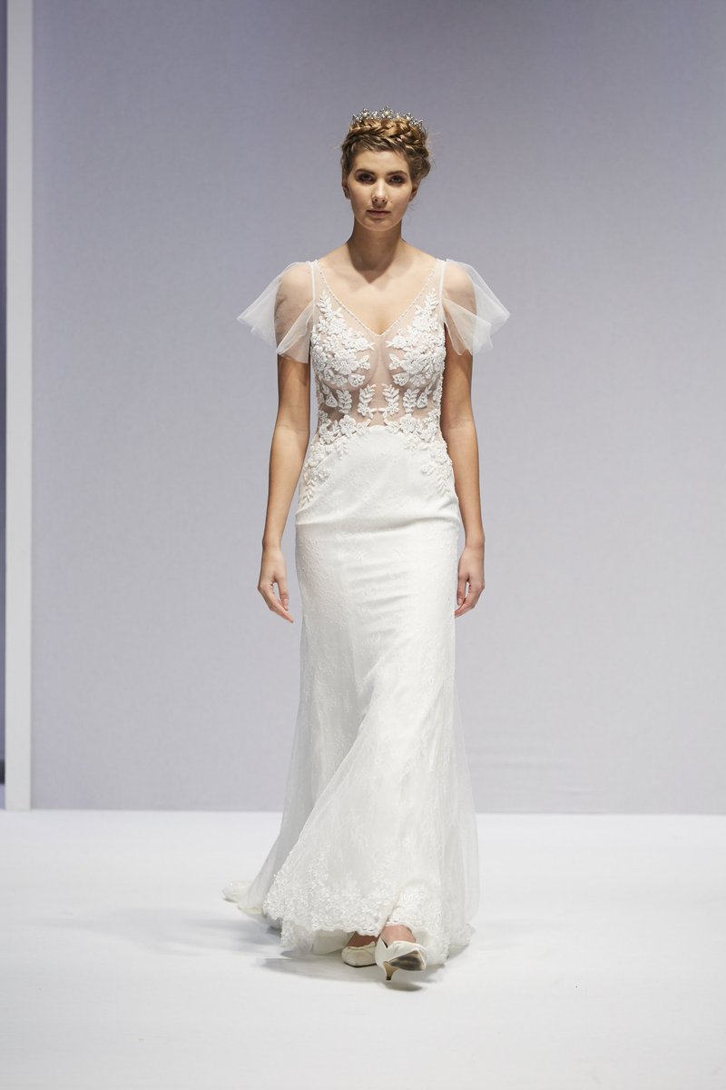 Perfect_Wedding's tweet photo. See all the beautiful wedding dresses from the @nationalwedding show catwalk! https://t.co/hQlmyFl2BN https://t.co/mT6jZXYoM5