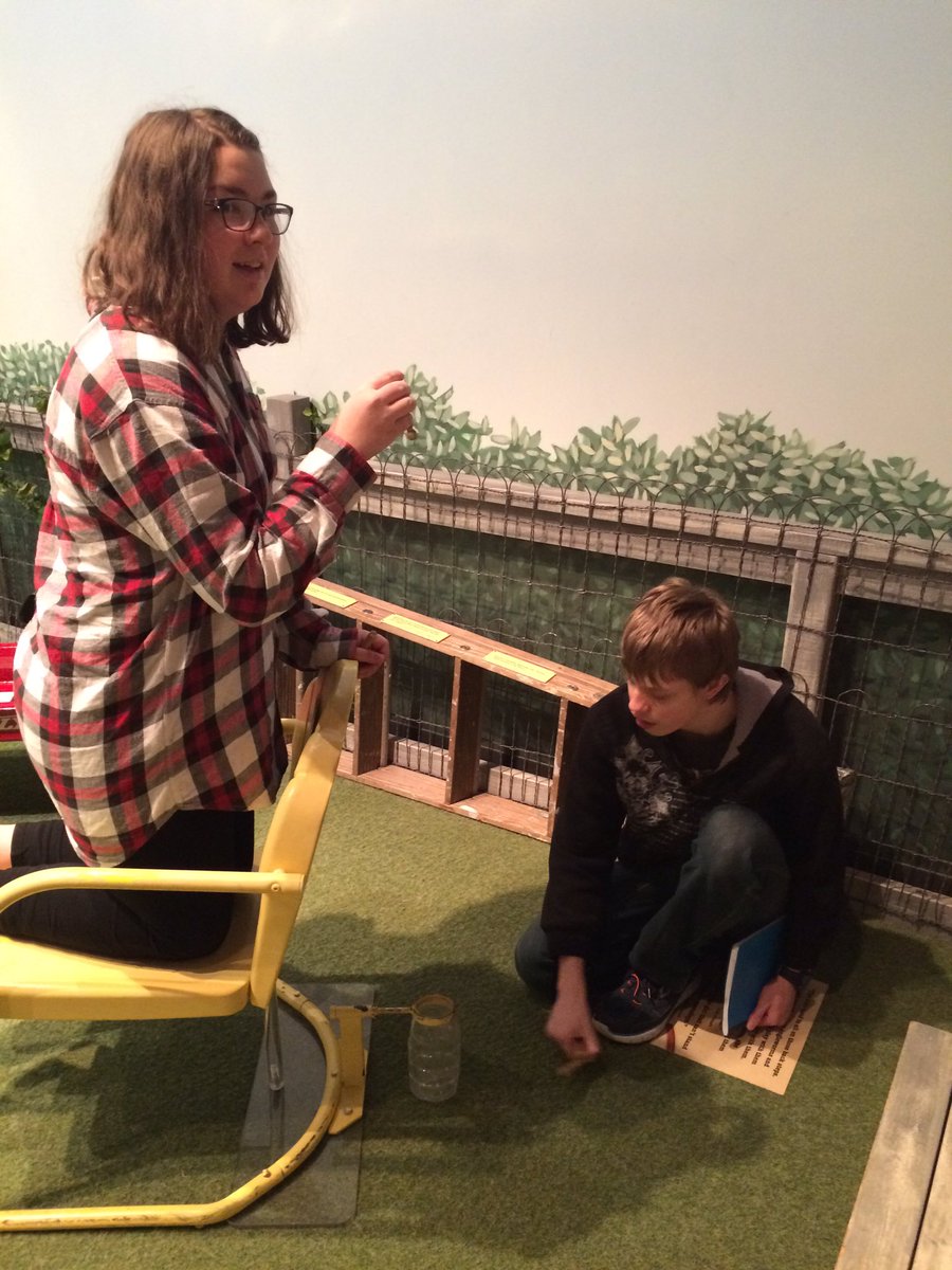 FHSBridges's tweet photo. So much fun @MNHistoryCenter !! @FHS_ALund #bridgesrules https://t.co/OUgNKABG4c