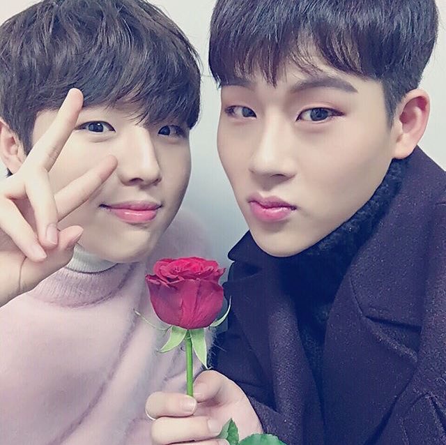 눈웃음이 예쁜 몬스타엑스 주헌,유승우 | 인스티즈