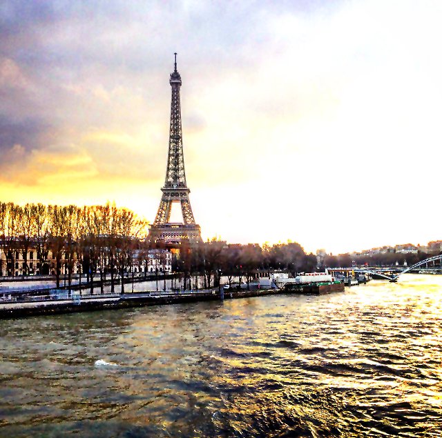 California1923's tweet photo. @California1923 wishes you a weekend as bright as this parisian sky fortells it ! https://t.co/dN2TrxdoF2