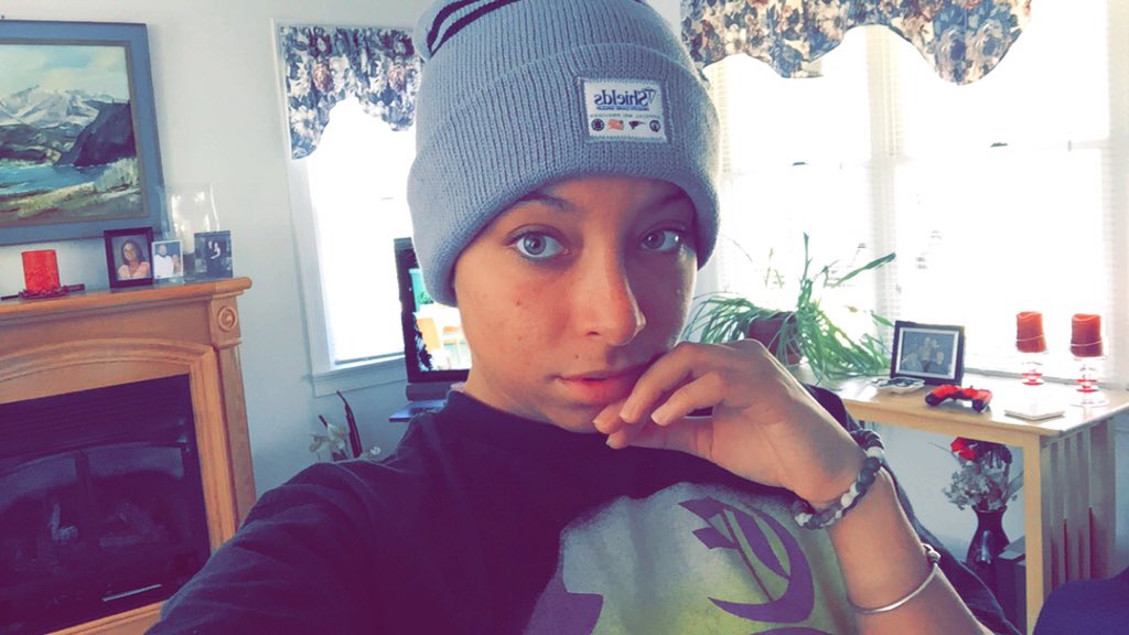 Tiana_Marie__'s tweet image. #TGIF #inmypjs #nightshiftsarelit