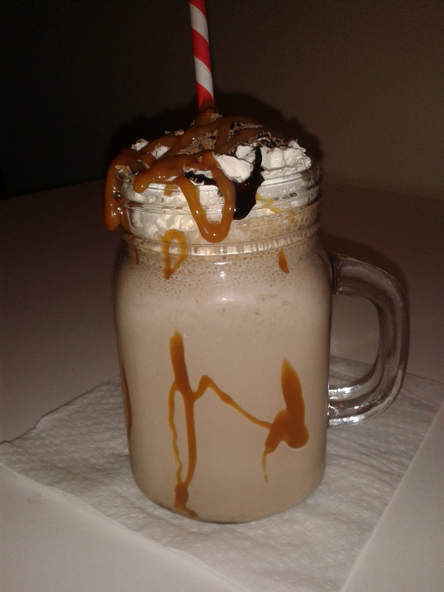Snickers milk shake.....wow #delicious #chocolate