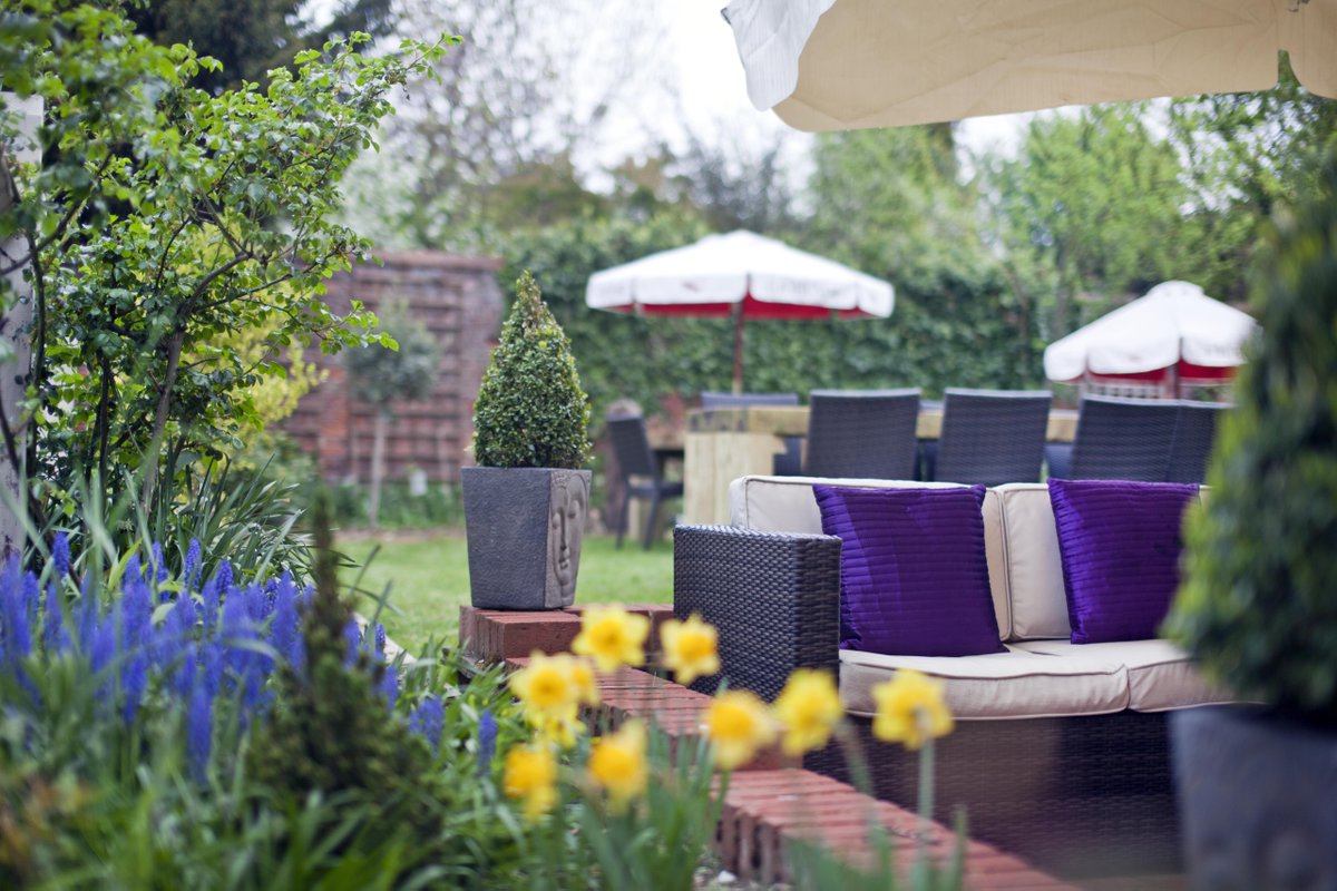 Thewilliamb's tweet photo. Only a few tables left for Mothers Day - Call us on 01245 380 082 to book now https://t.co/ehH7xw3zSv
