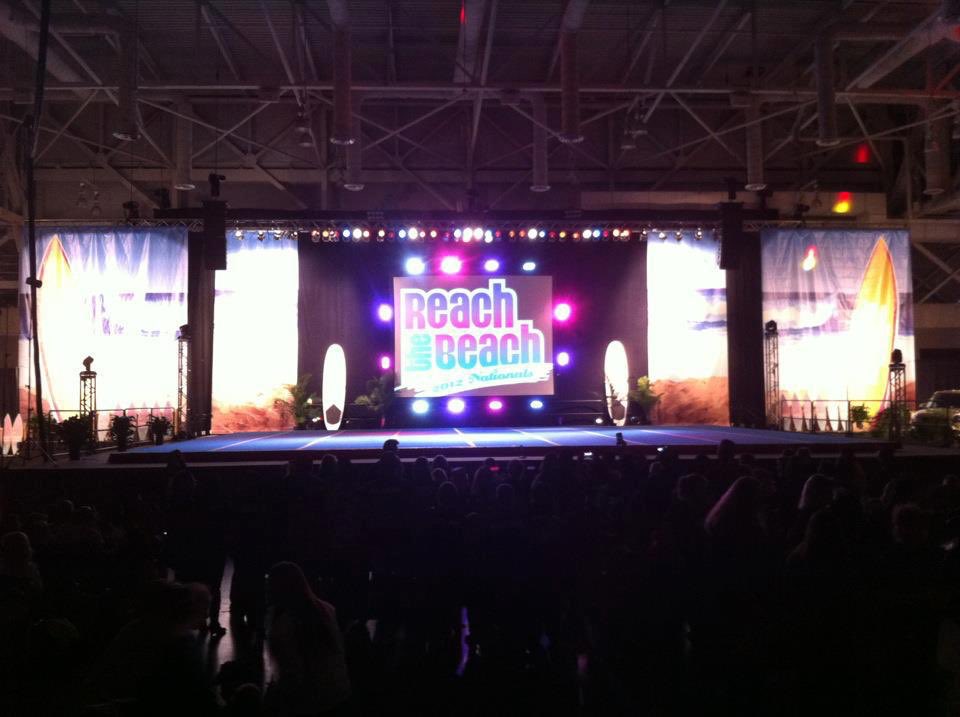 Quakertown Community High School Cheer tweet media