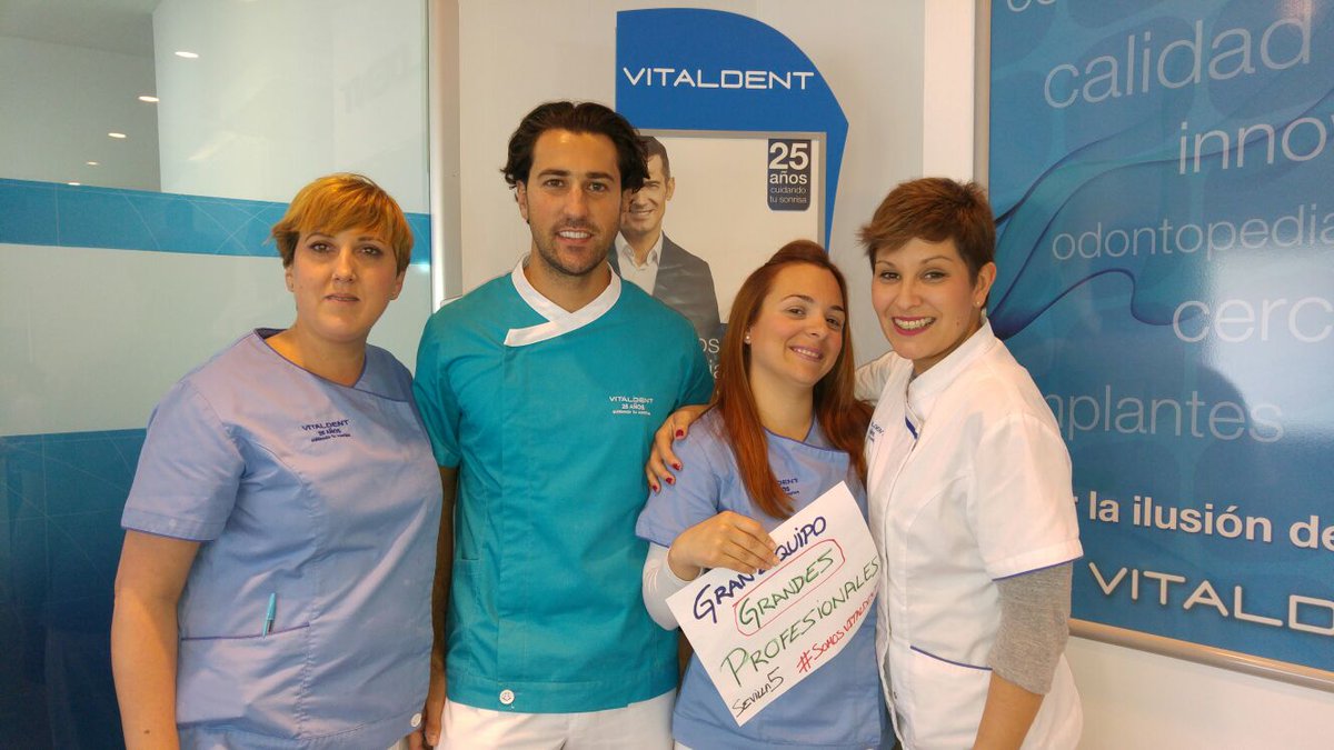 mariaalpresa's tweet photo. Grandes personas,gran equipo,grande mi clinica!!#somosvitaldent https://t.co/WiArCiXSNP