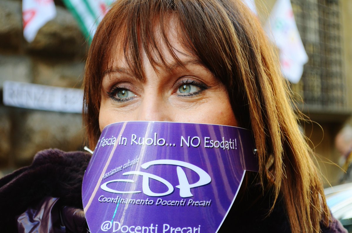 Anna39986419's tweet photo. Grazie al PD questo concorso truffa avrà come conseguenza 101.000 ESODATI.
#Ass_CDP @DocentiPrecari #MIDAperRUOLO https://t.co/2WDrHT3N5v