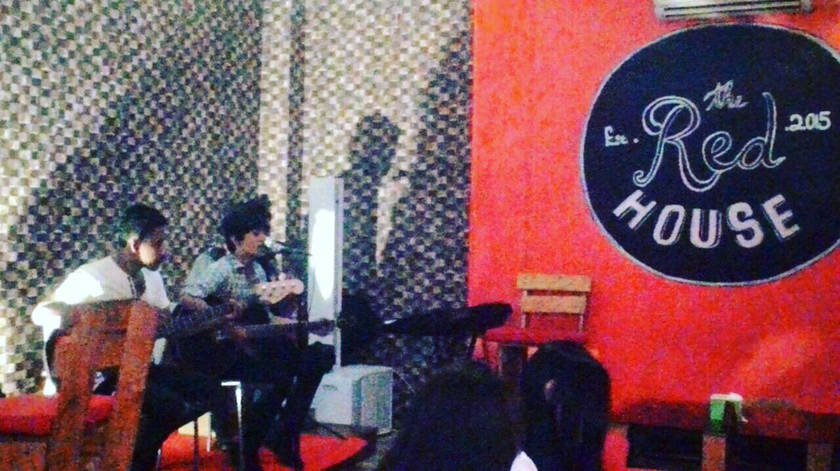 Tonight live music 19.00-22.00